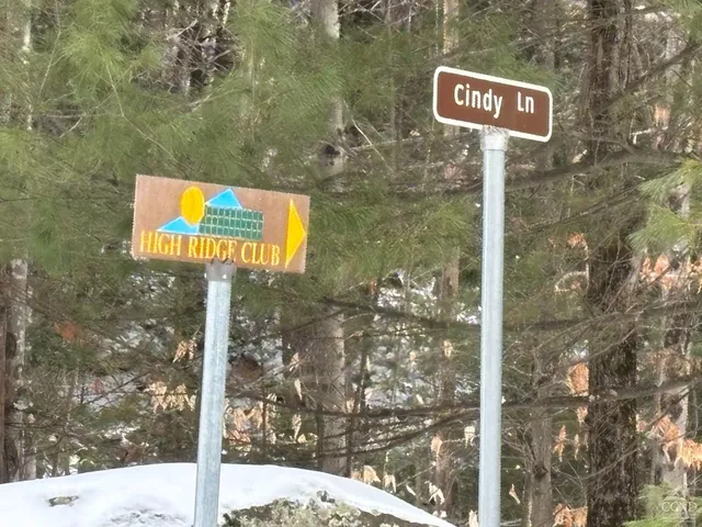 a view of entryway door front of house