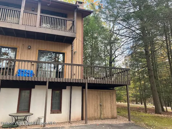 $355,000 | 23 Townhouse Lane, Unit D 1, Windham, NY 12439