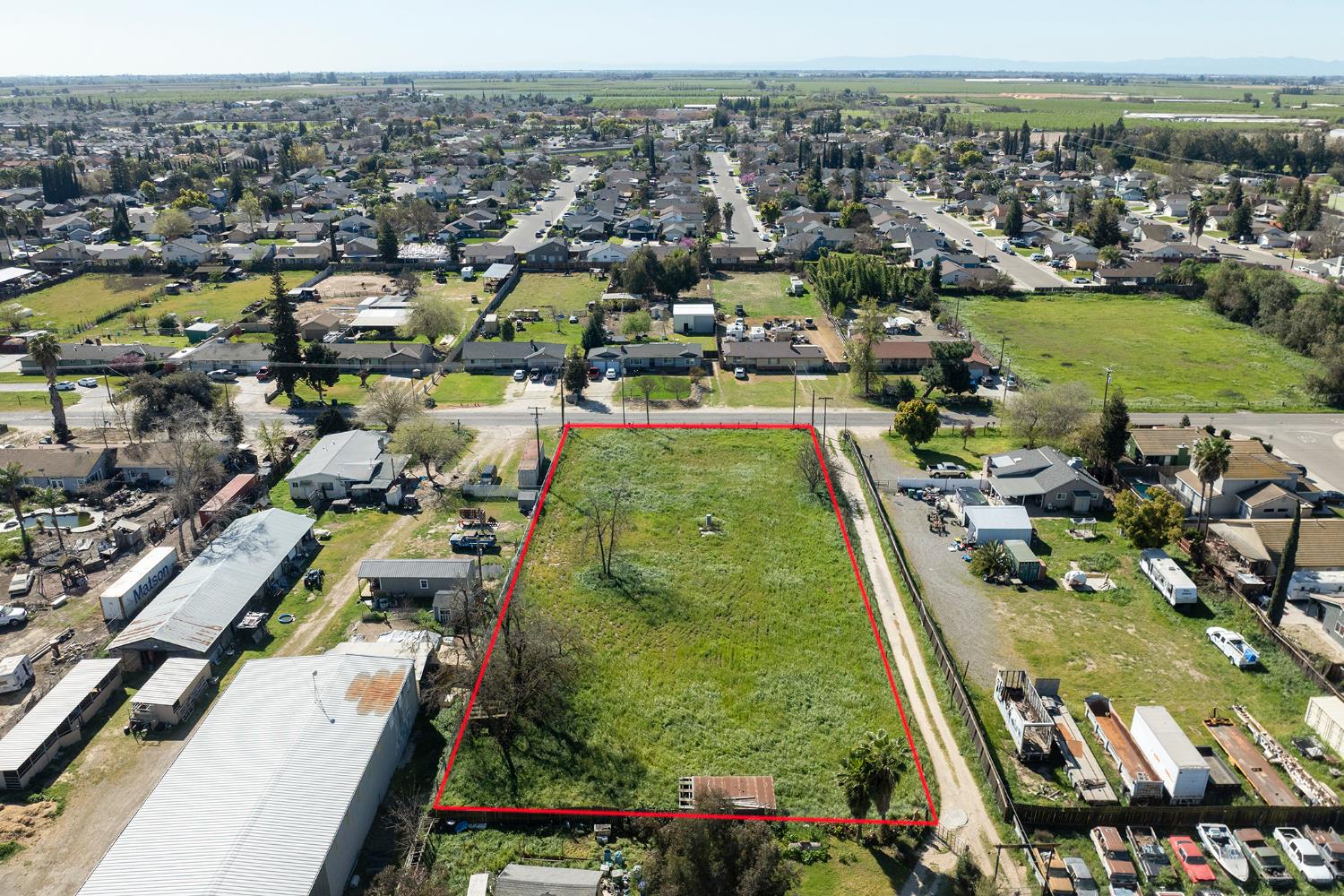 16834 Letteau Avenue Delhi, CA 95315 - Photo 8 of 9 a view of a city