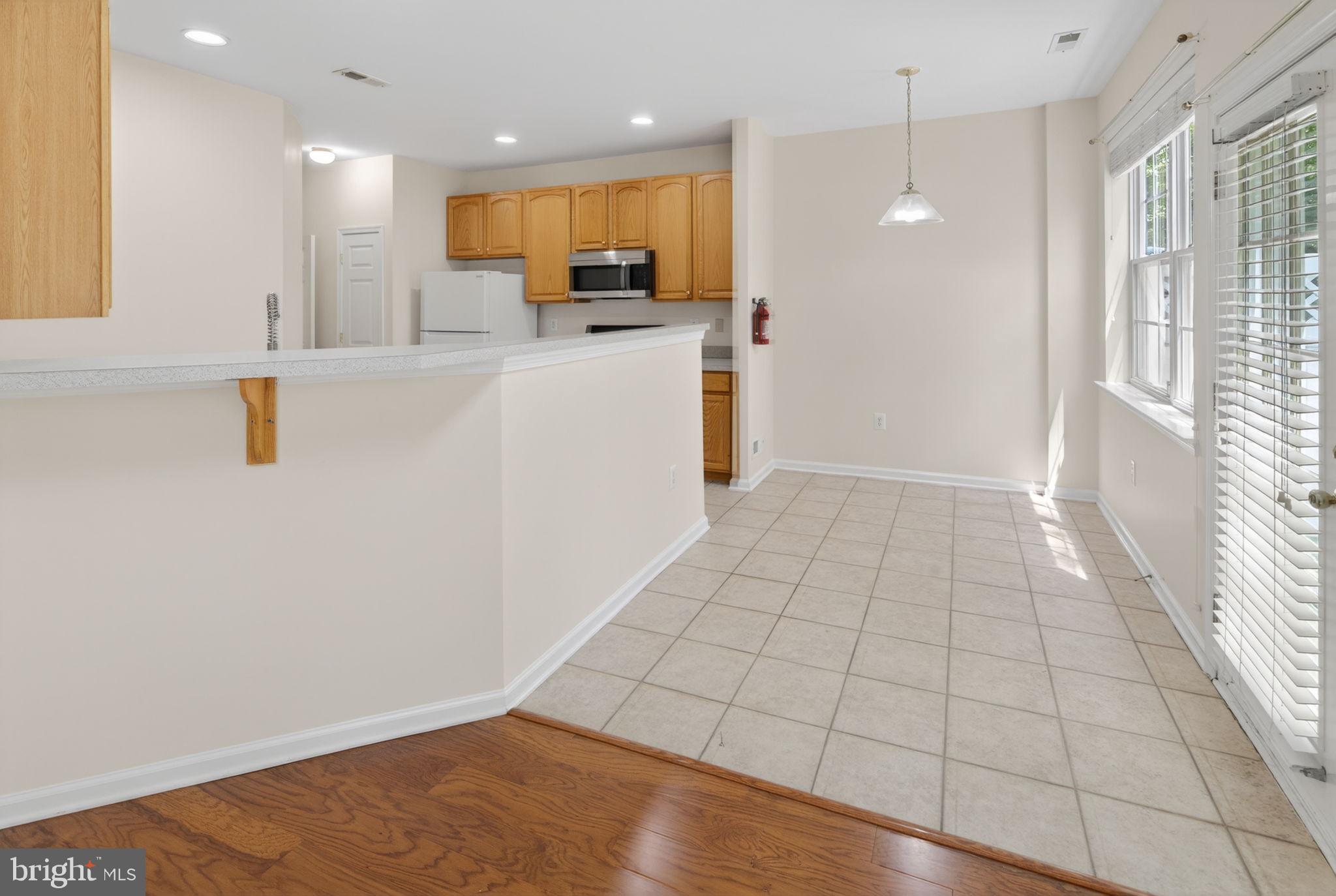 28 Sutton Court Pennington, NJ 08534 - Photo 13 of 45 breakfast room
