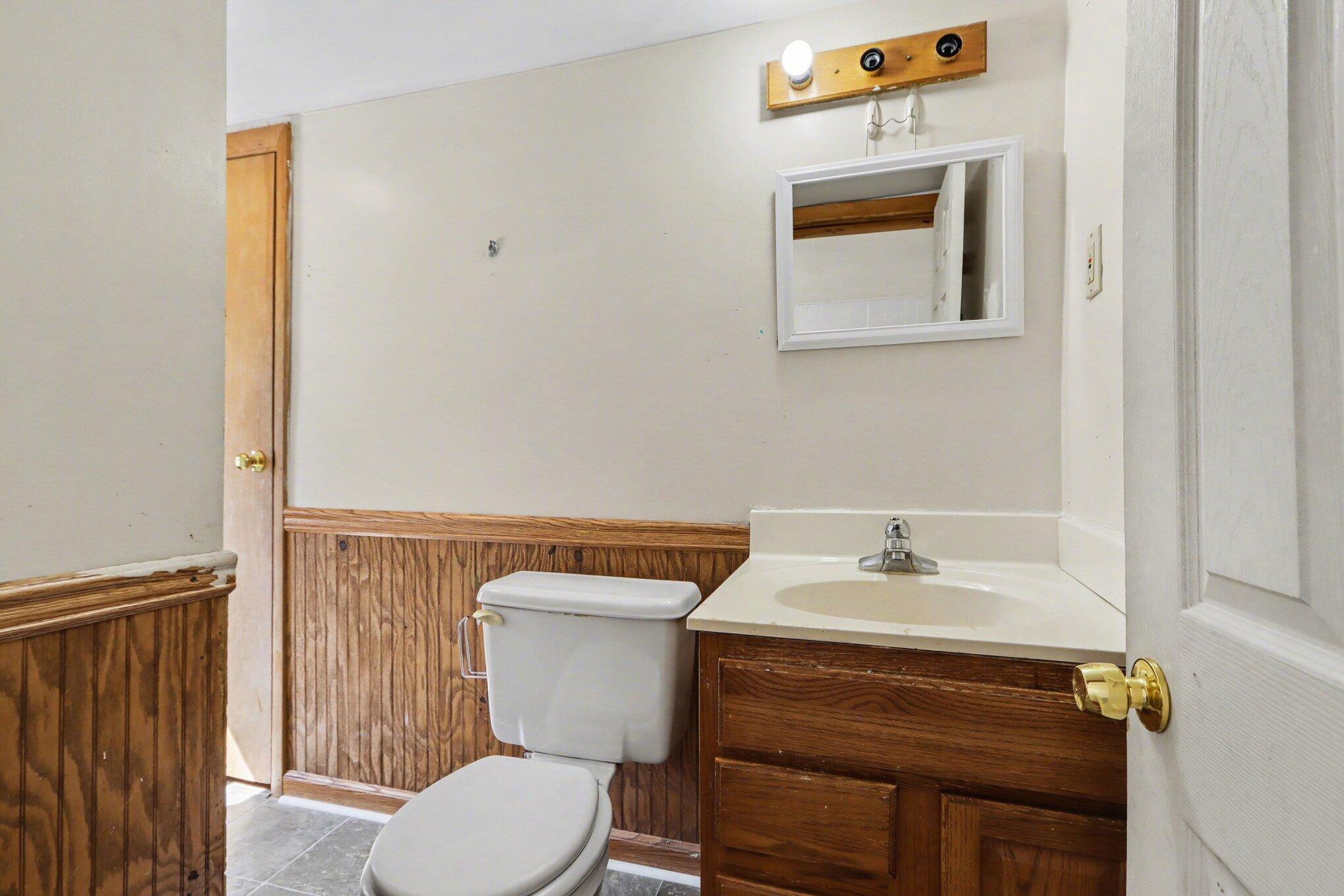 607 Mechanic Street Three Rivers, MI 49093 - Photo 10 of 20 010_file_9254