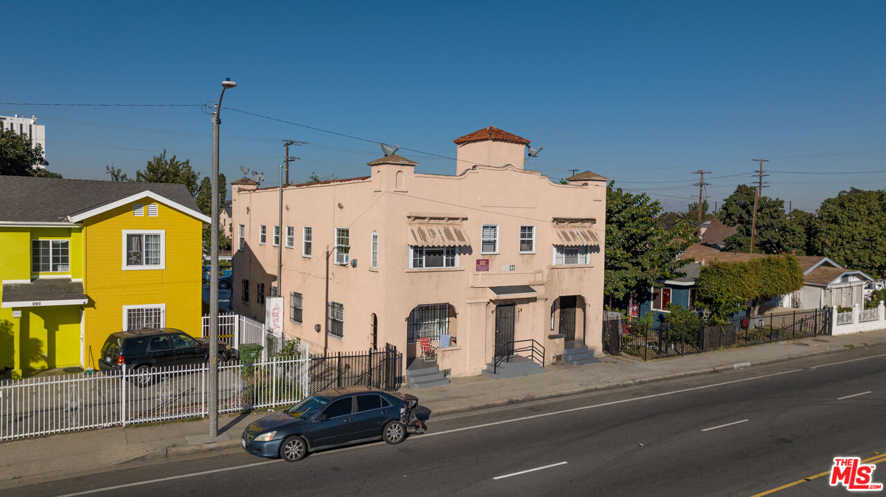 123 West Alondra Boulevard Compton, CA 90220 - Photo 2 of 5 a view of a street with cars