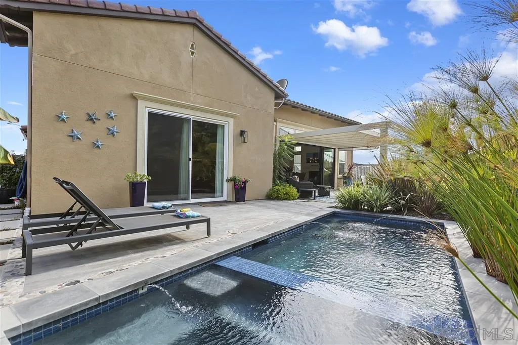 4702 Crespi Court Carlsbad, CA 92010 - Photo 3 of 39