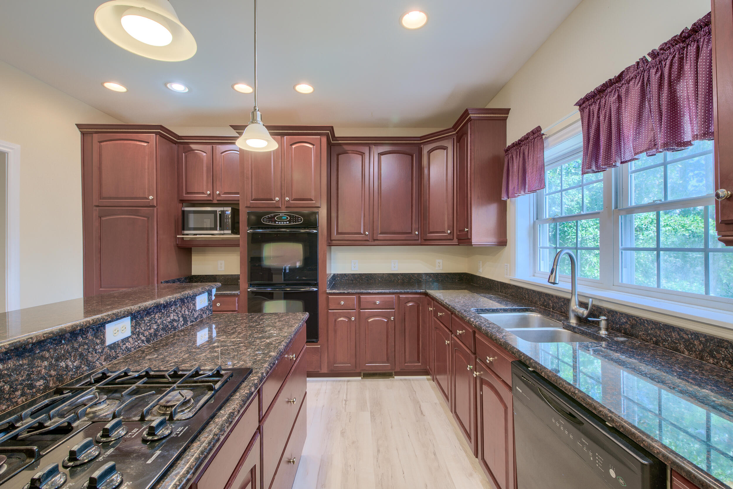 8597 Doar Road Awendaw, SC 29429 - Photo 13 of 91 _DSC3601-HDR(5)