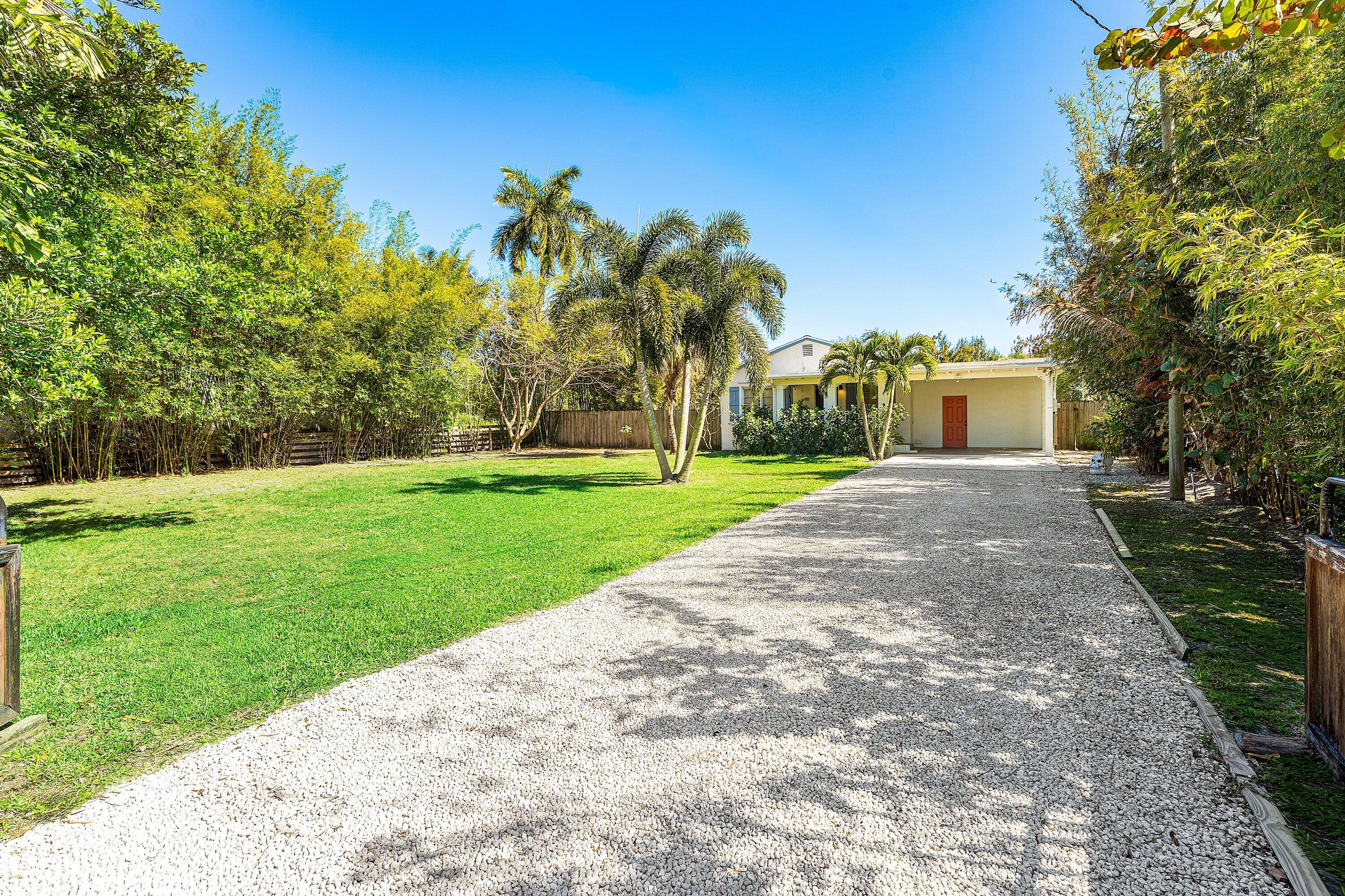 110 Wilson Road West Palm Beach, FL 33406 - Photo 5 of 26 001-110WilsonRoad-WestPalmBeach-FL-33406