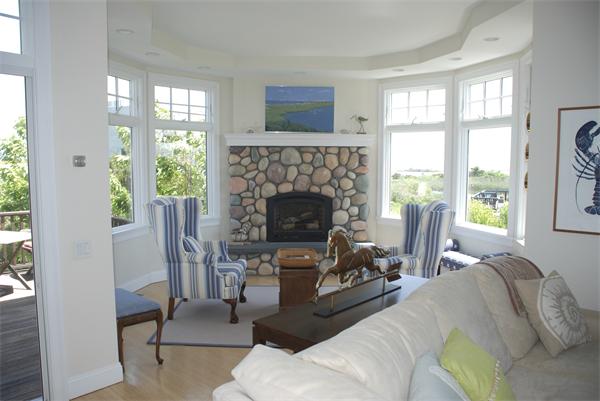 46 Hillside Road Westport, MA 02790 - Photo 2 of 15 Gallery Image 2