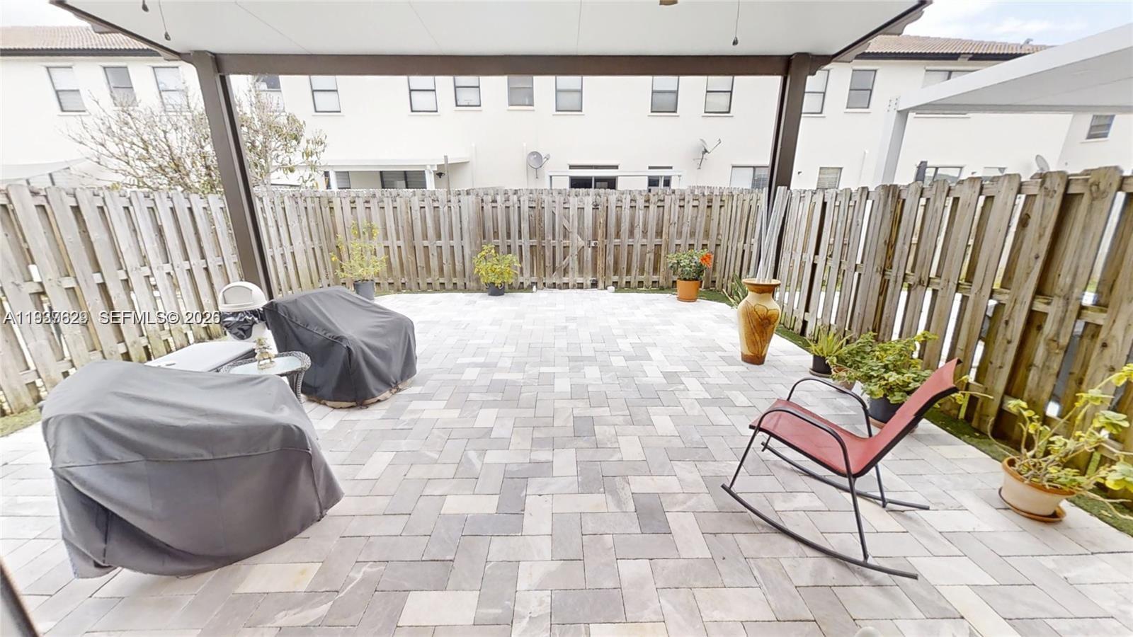 4231 Southwest 165th Court Miami, FL 33185 - Photo 34 of 39 a living room with furniture