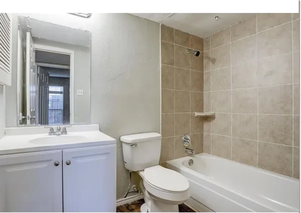 $900 | 9550 Deering Drive, Unit 305, Houston, TX 77036