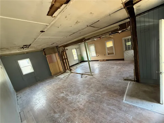 $190,000 | 379 Front Street, Woonsocket, RI 02895