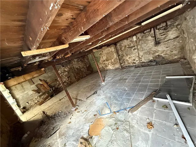 $190,000 | 379 Front Street, Woonsocket, RI 02895