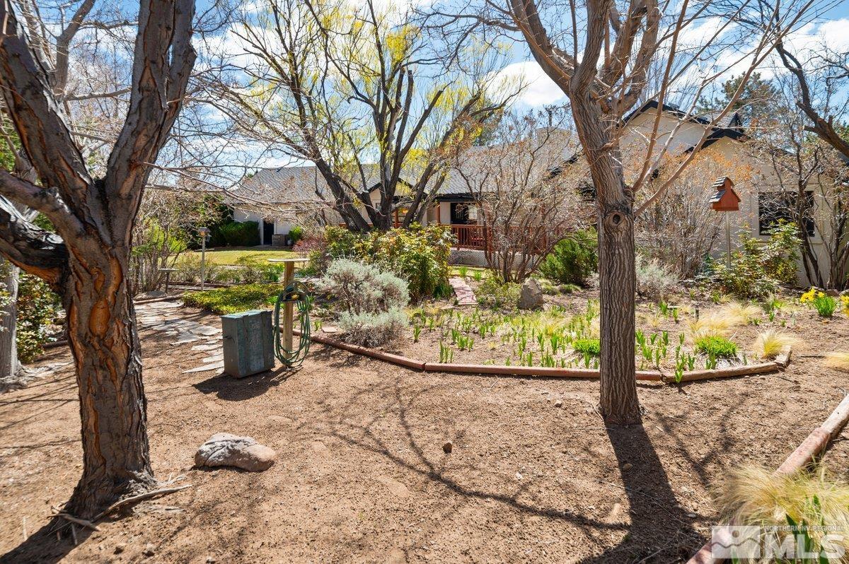 13435 Fieldcreek Lane Reno, NV 89511 - Photo 4 of 11 Photo 4