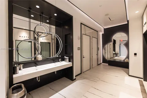 $9,995,000 | 17975 Collins Avenue, Unit N1402, Sunny Isles Beach, FL 33160