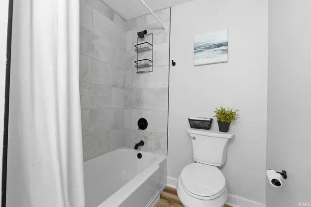 $230,000 | 120 North Main Street, Avilla, IN 46710