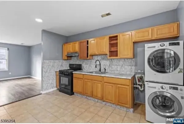 $2,650 | 132 Main Street, Unit 2, Paterson, NJ 07505