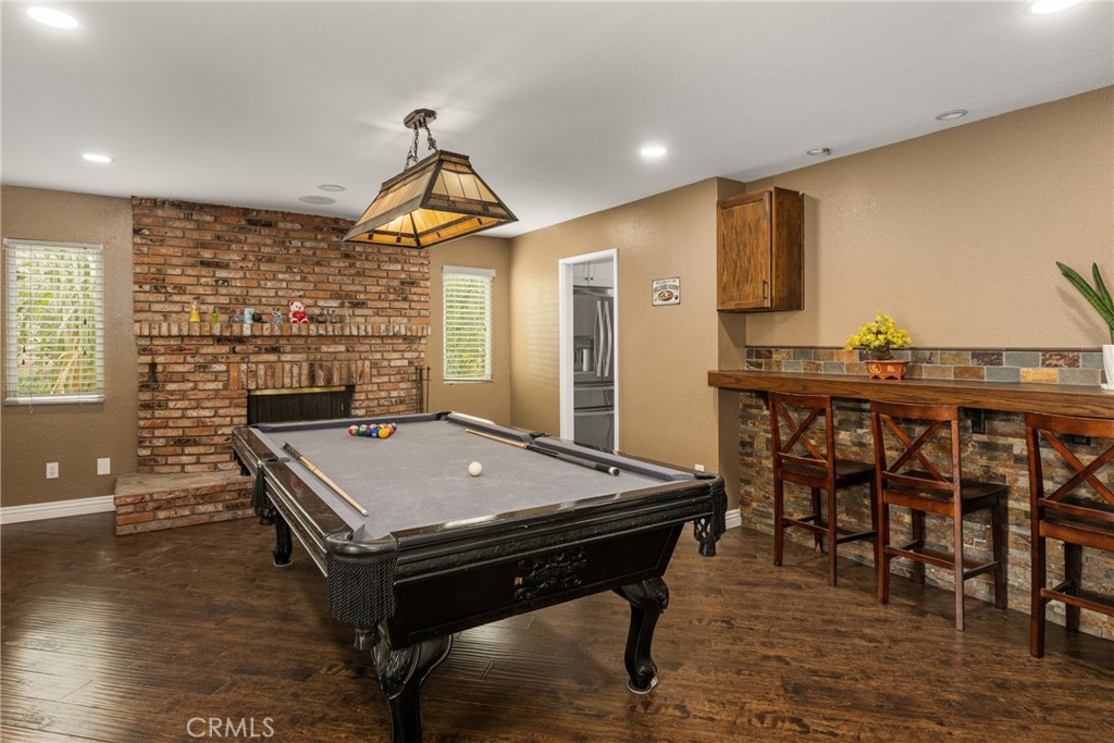 7233 Bel Air Street Corona, CA 92881 - Photo 21 of 39 a room with furniture pool table and window