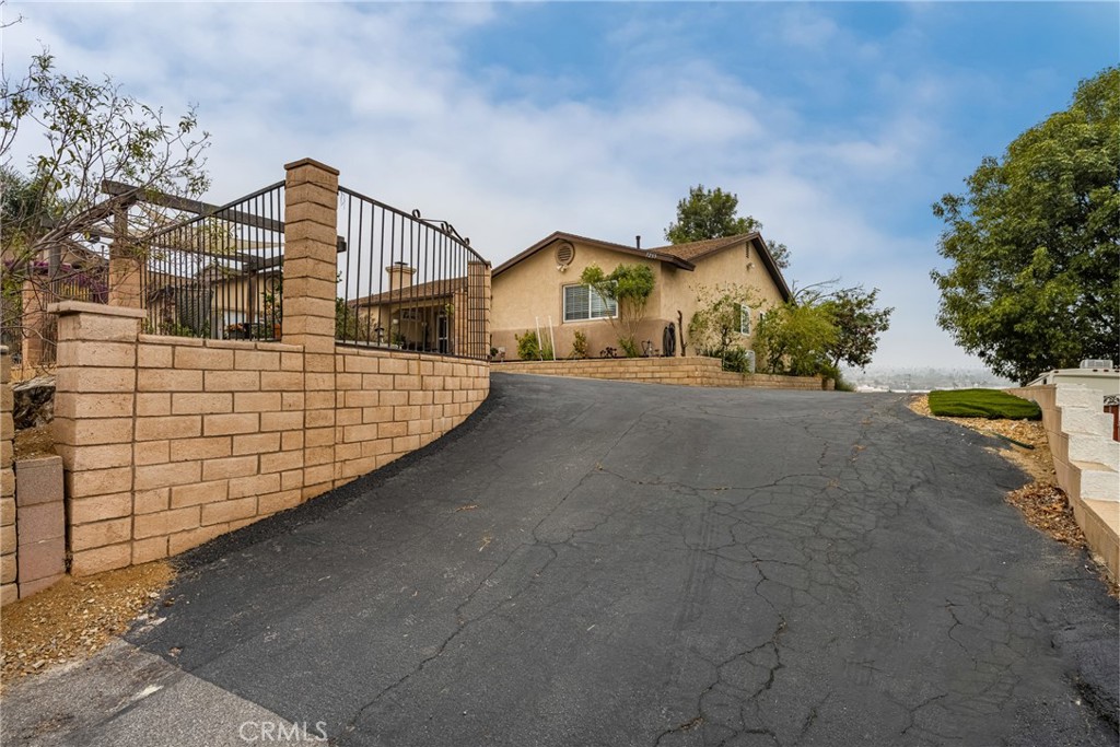 7233 Bel Air Street Corona, CA 92881 - Photo 9 of 39 a view of a house with a street