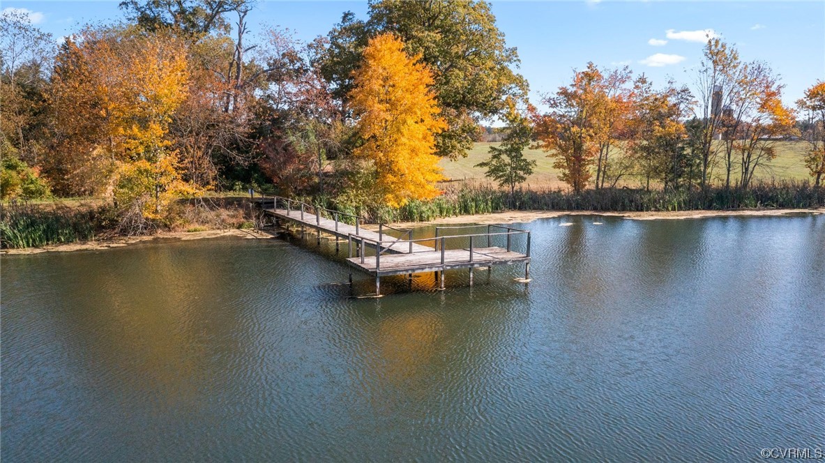 11221 Bristersburg Road Catlett, VA 20119 - Photo 18 of 49 a view of a lake with houses
