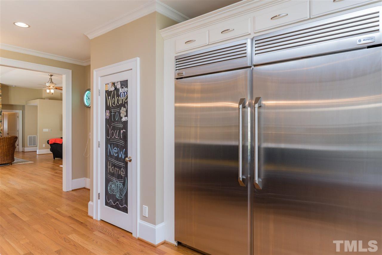 1910 Highland Place Raleigh, NC 27607 - Photo 8 of 25