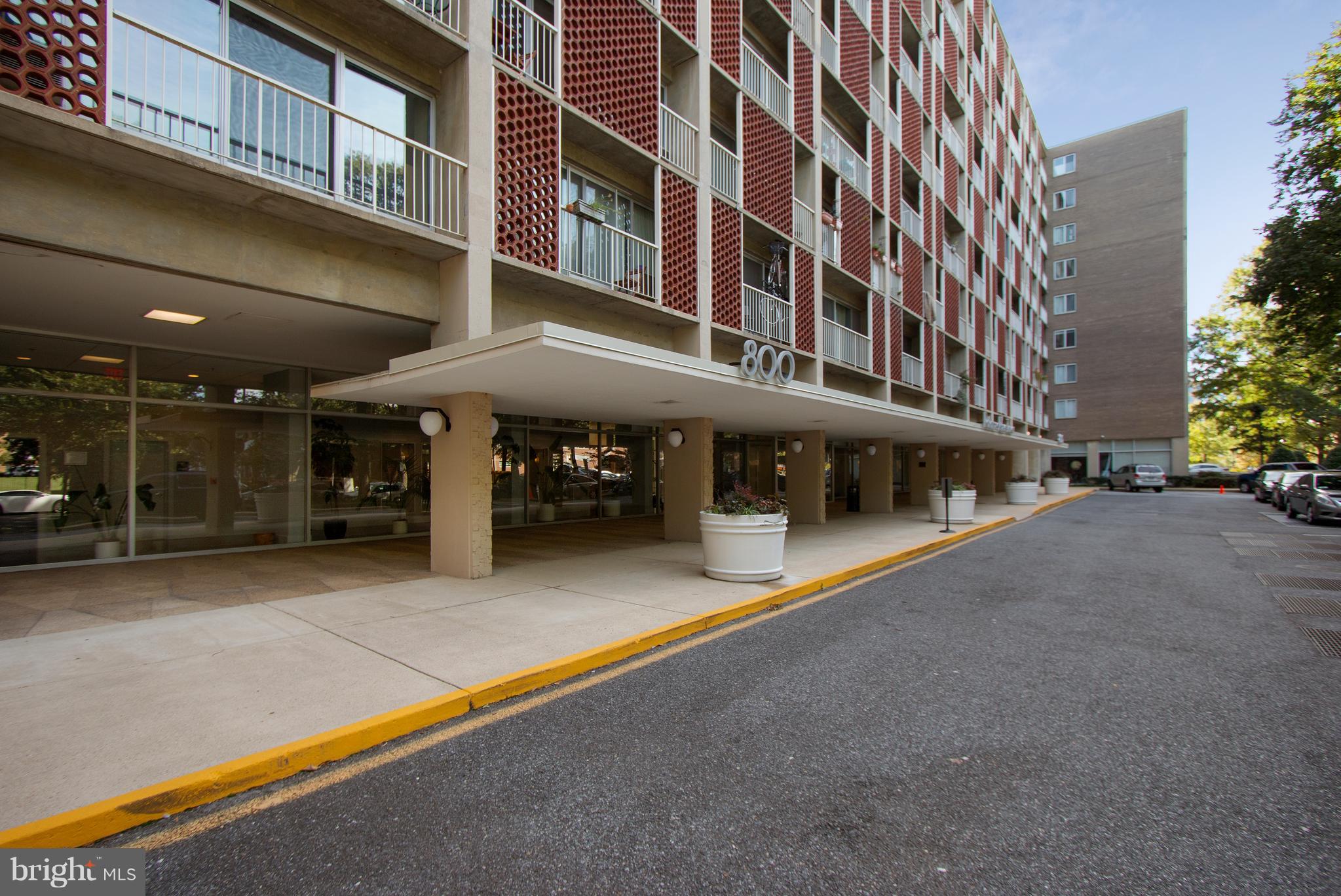 800 4th Street Southwest, Unit S403 Washington, DC 20024 - Photo 1 of 25 4th Street Entrance
