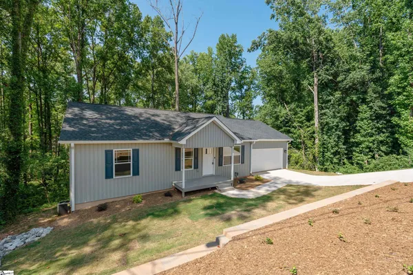 $429,000 | 200 Hillbrook Road, Taylors, SC 29687