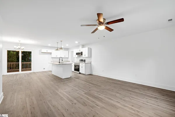 $429,000 | 200 Hillbrook Road, Taylors, SC 29687