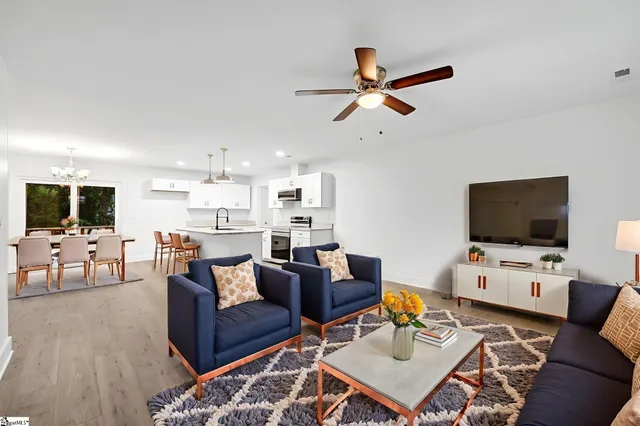 $439,000 | 200 Hillbrook Road, Taylors, SC 29687