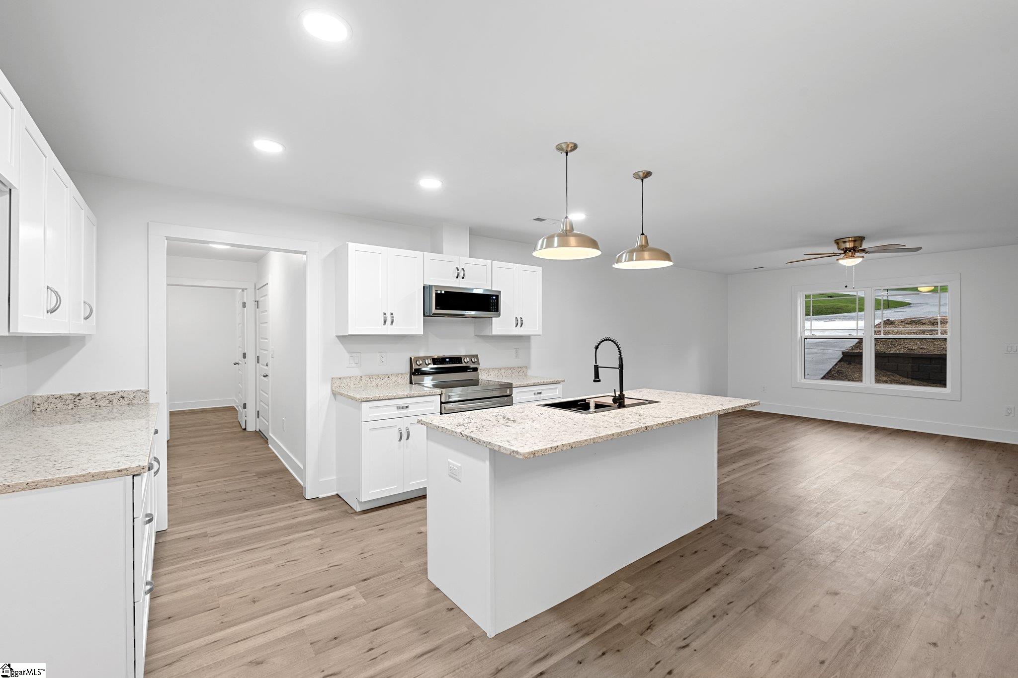 200 Hillbrook Road Taylors, SC 29687 - Photo 33 of 41