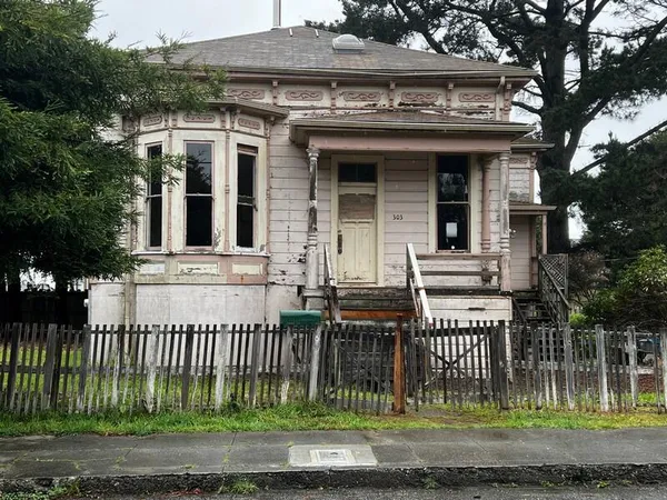 $249,900 | 303 Clark Street, Eureka, CA 95501