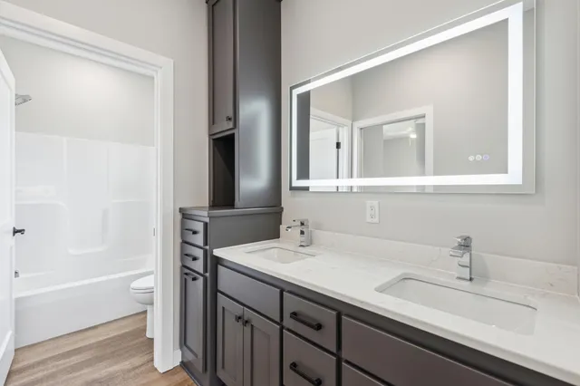 $824,000 | 3613 Crestwood Ridge Northeast, Alexandria, MN 56308