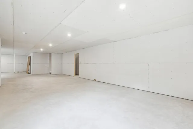 $824,000 | 3613 Crestwood Ridge Northeast, Alexandria, MN 56308