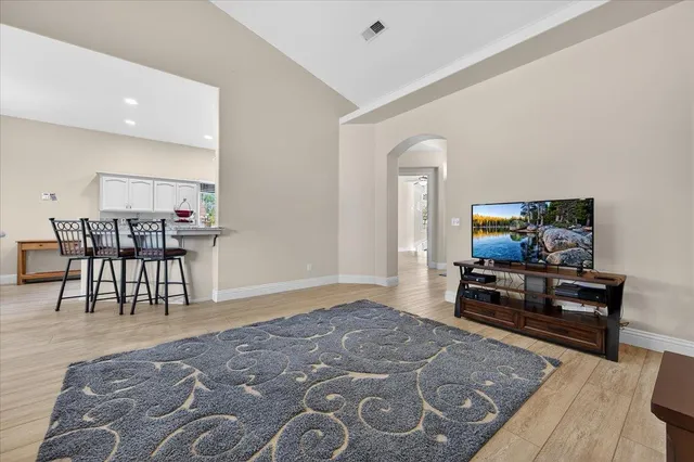 $699,000 | 174 North Lind Avenue, Clovis, CA 93612