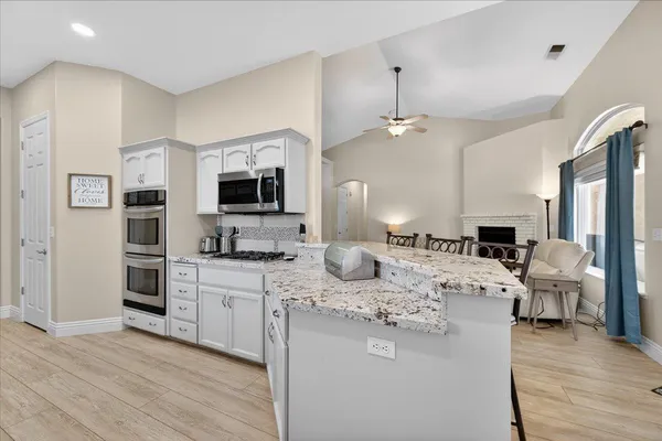 $700,000 | 174 North Lind Avenue, Clovis, CA 93612