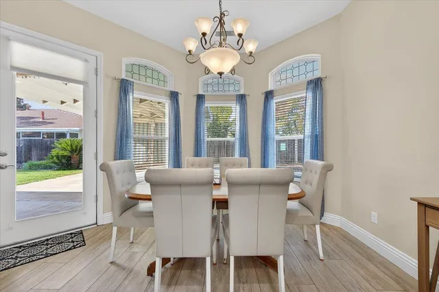 $699,000 | 174 North Lind Avenue, Clovis, CA 93612