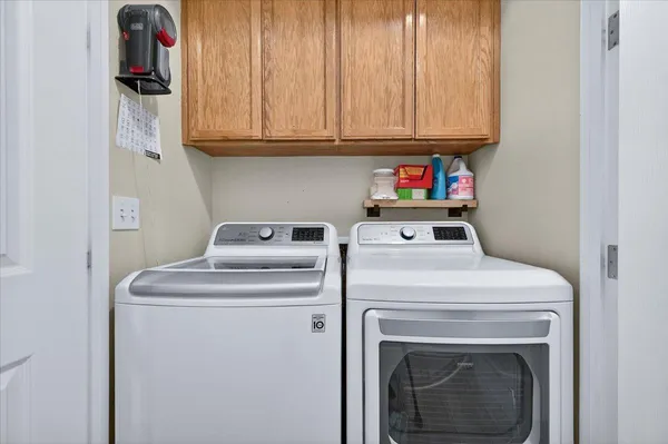 $700,000 | 174 North Lind Avenue, Clovis, CA 93612