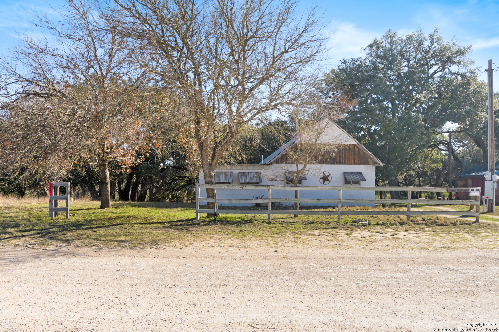 62 Turkey Trot Uvalde, TX 78801 - Photo 18 of 39 a house view with a outdoor space