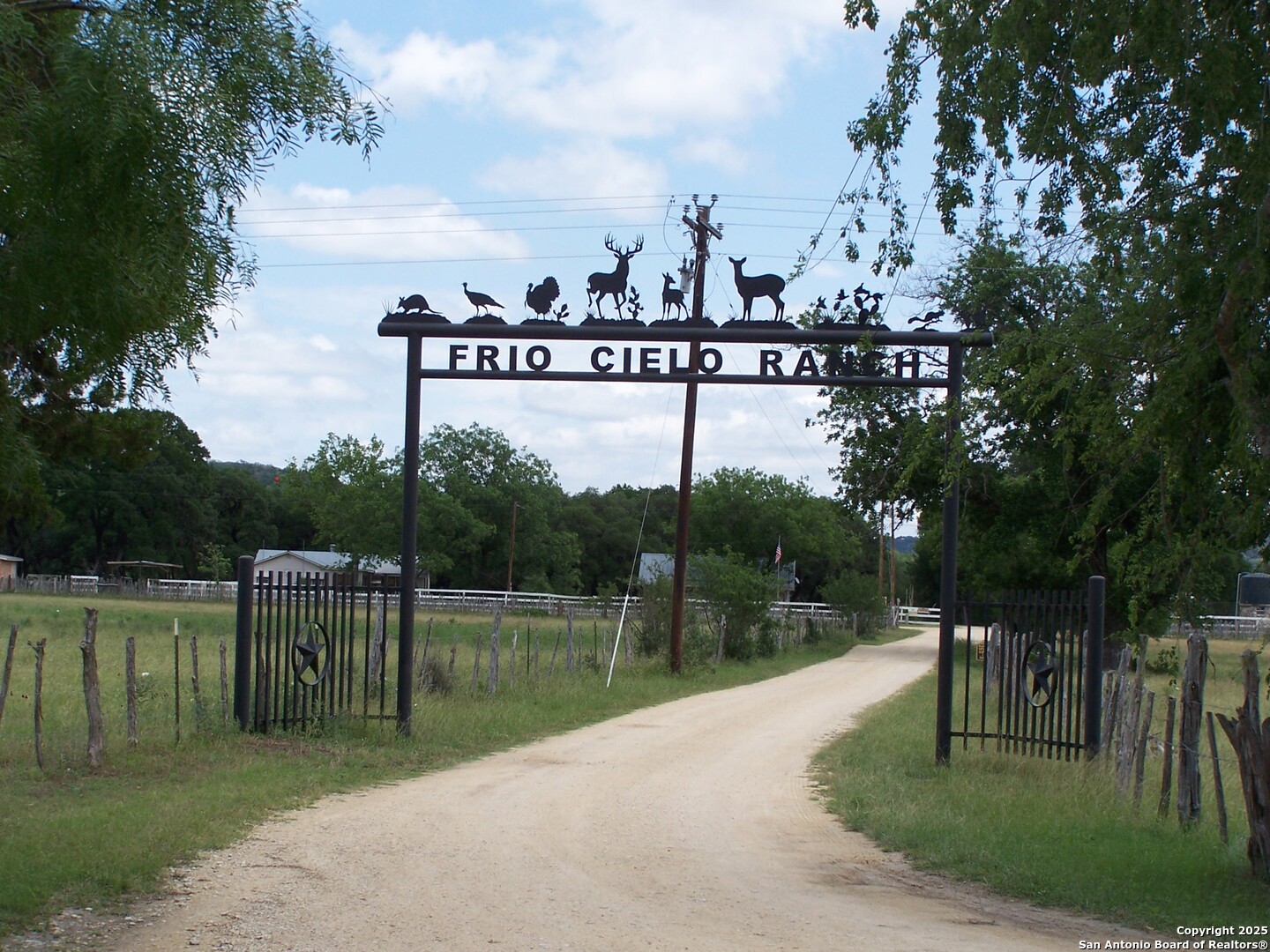 62 Turkey Trot Uvalde, TX 78801 - Photo 3 of 39 a view of a park with iron fence