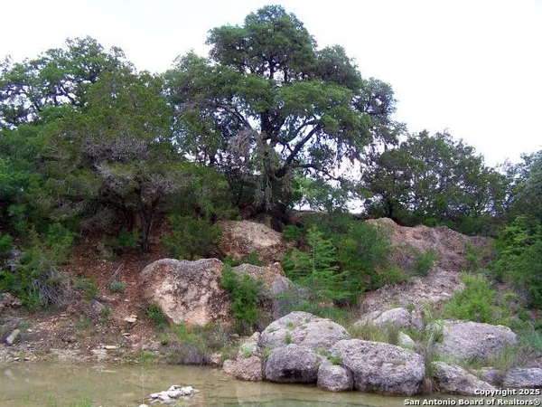 $179,000 | 62 Turkey Trot, Uvalde, TX 78801