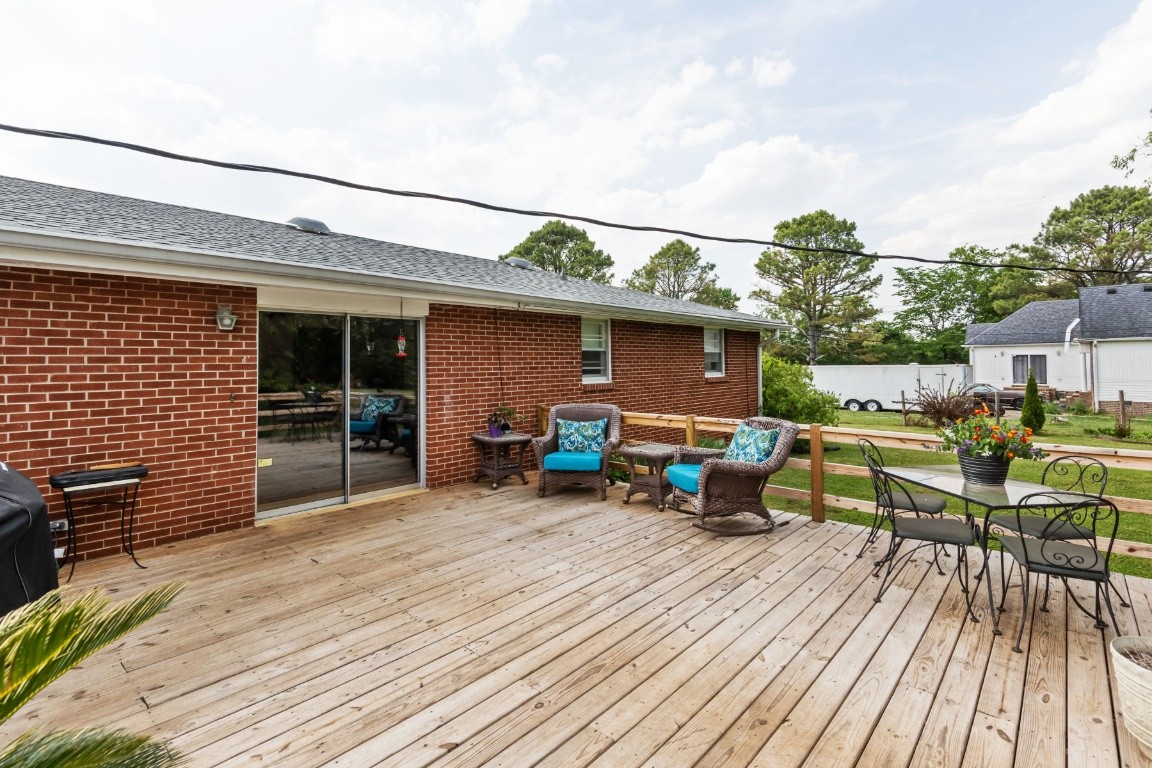 5895 Murfreesboro Road Lebanon, TN 37090 - Photo 23 of 31 a view of a terrace with seating area