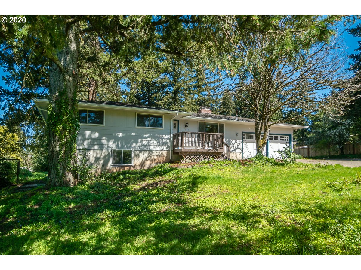 15039 South Henrici Road Oregon City, OR 97045 - Photo 1 of 32 Gallery Image 1