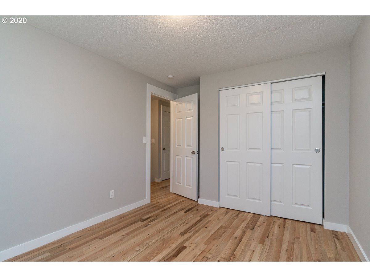 15039 South Henrici Road Oregon City, OR 97045 - Photo 19 of 32 Gallery Image 19