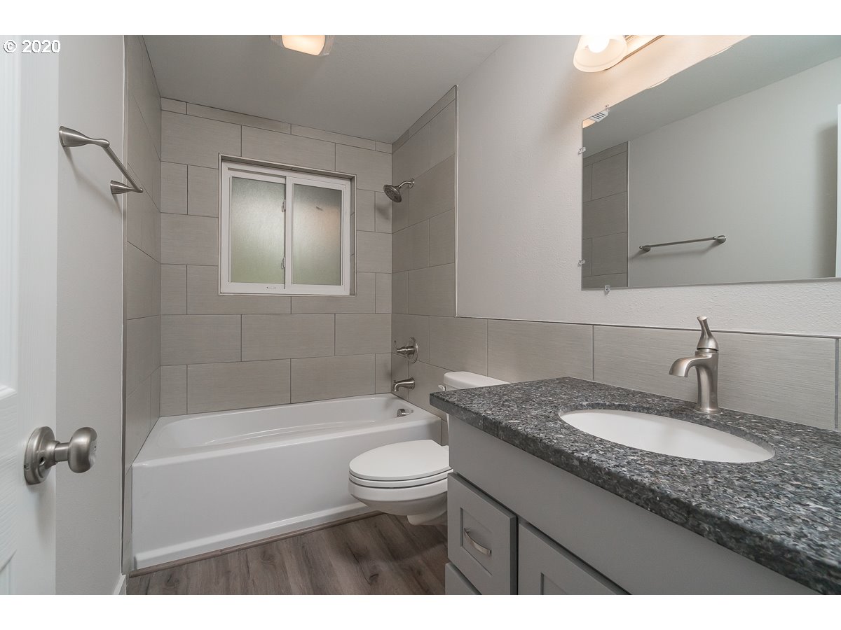 15039 South Henrici Road Oregon City, OR 97045 - Photo 20 of 32 Gallery Image 20