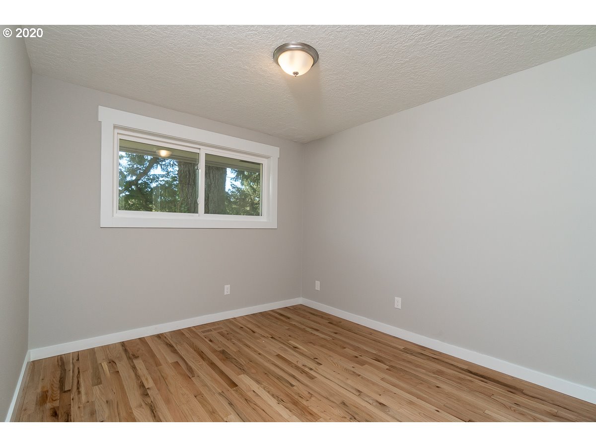 15039 South Henrici Road Oregon City, OR 97045 - Photo 21 of 32 Gallery Image 21