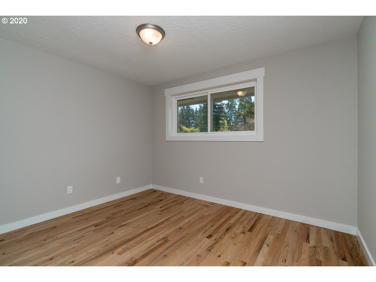 15039 South Henrici Road Oregon City, OR 97045 - Photo 23 of 32 Gallery Image 23