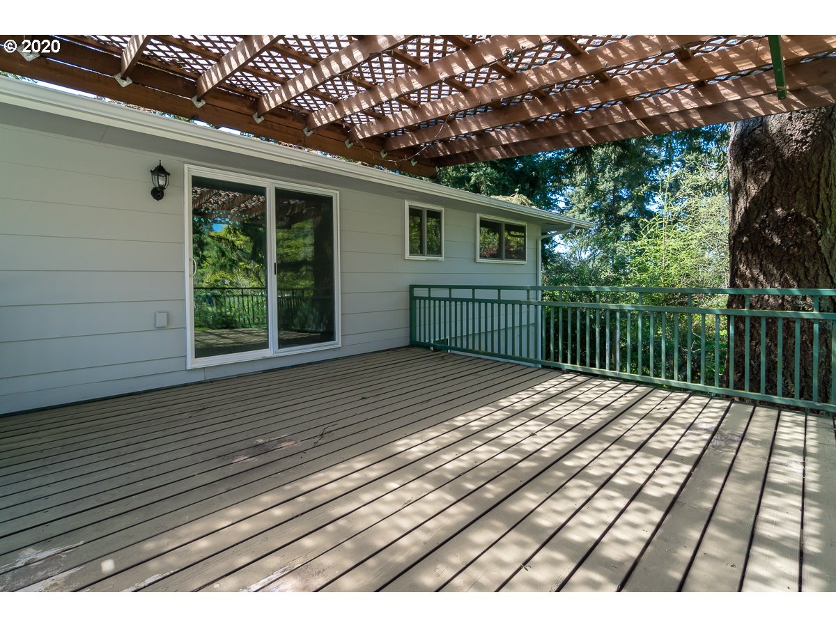 15039 South Henrici Road Oregon City, OR 97045 - Photo 29 of 32 Gallery Image 29