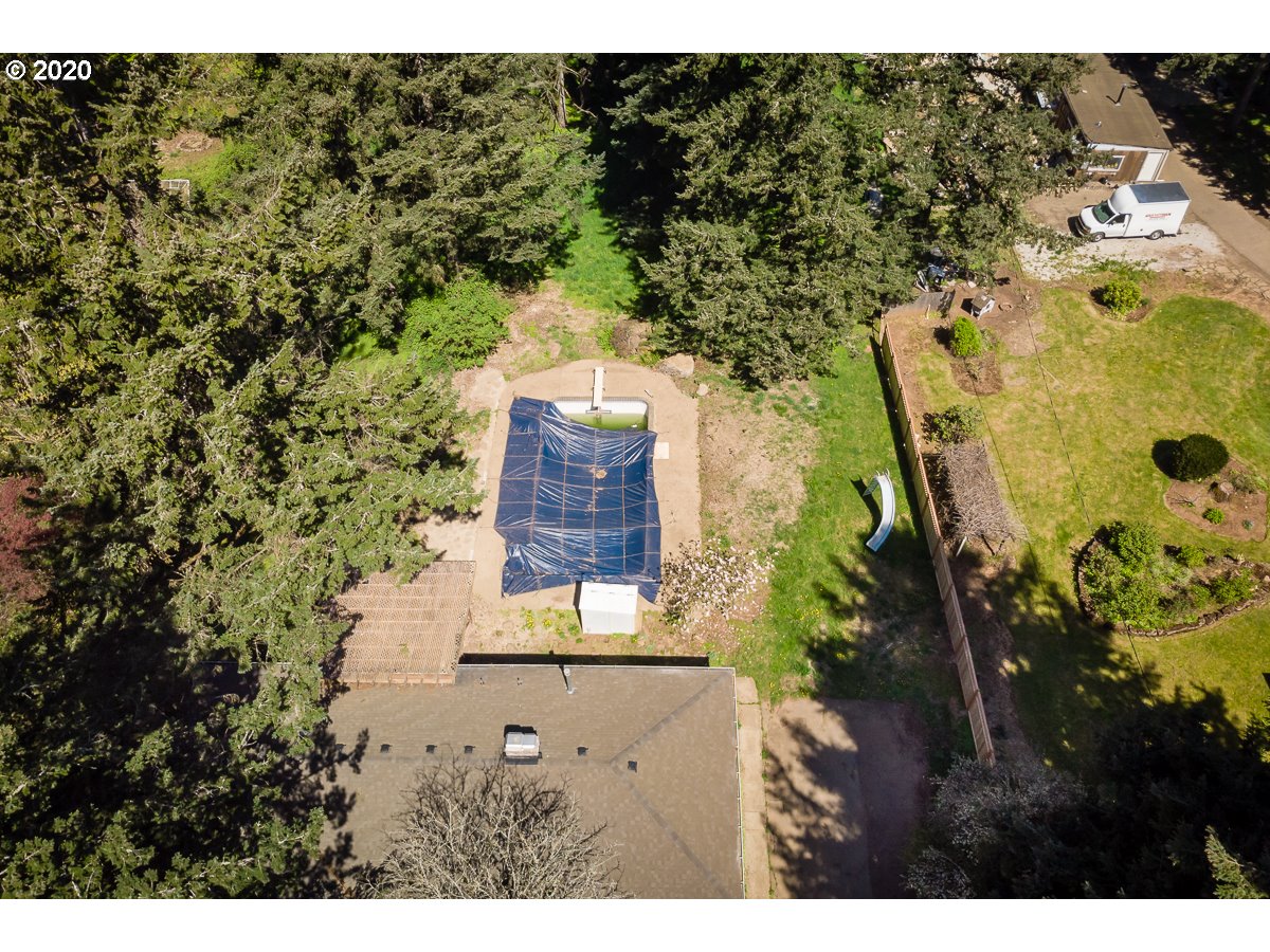 15039 South Henrici Road Oregon City, OR 97045 - Photo 31 of 32 Gallery Image 31