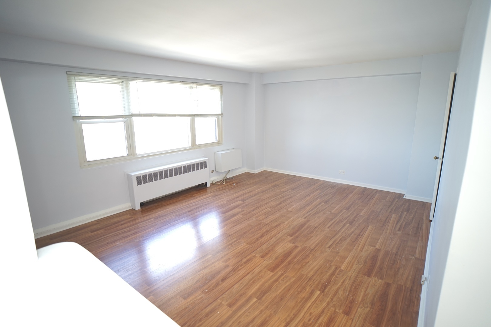 2909 North Sheridan Road, Unit 1401 Chicago, IL 60657 - Photo 2 of 16
