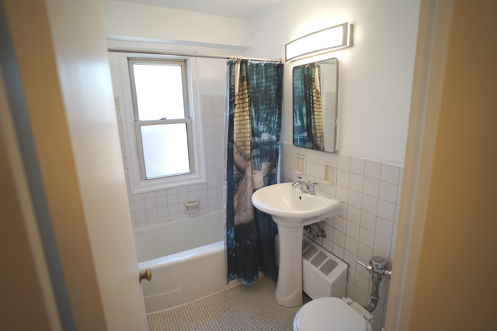2909 North Sheridan Road, Unit 1401 Chicago, IL 60657 - Photo 8 of 16