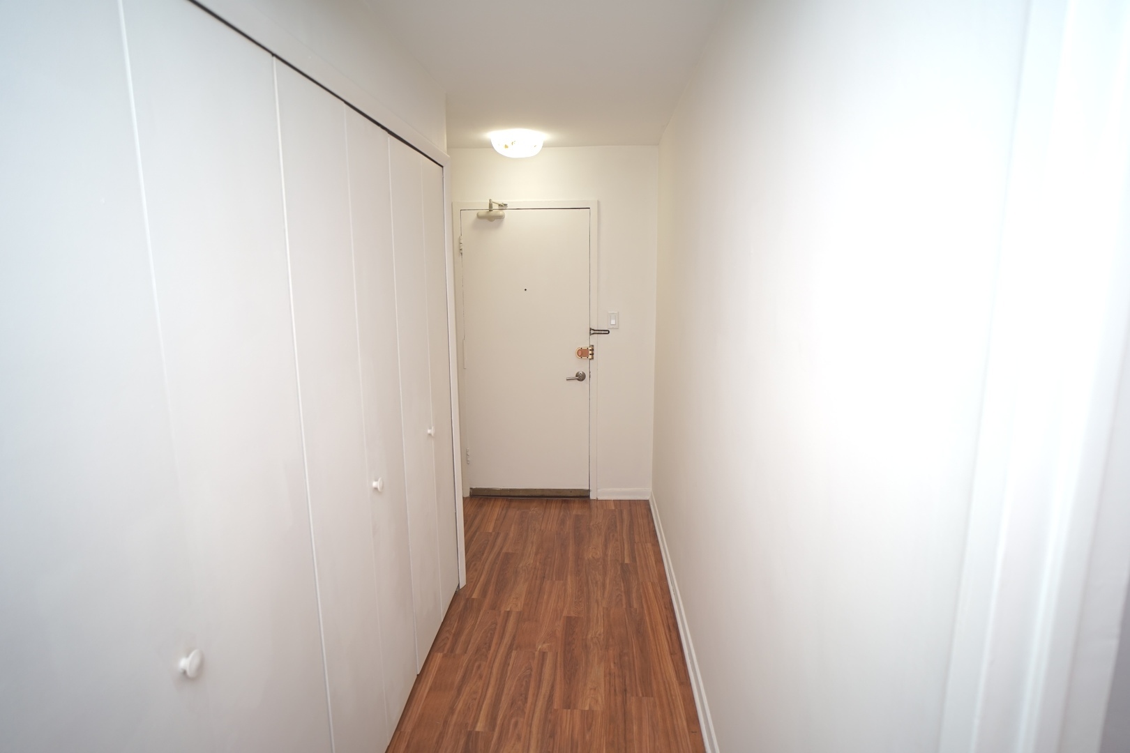 2909 North Sheridan Road, Unit 1401 Chicago, IL 60657 - Photo 9 of 16