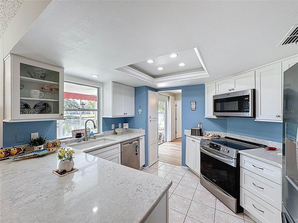 8340 Divot Way Port Richey, FL 34668 - Photo 16 of 48 Gallery Image 16