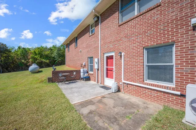 $549,900 | 4250 Burnt Chimney Road, Wirtz, VA 24184